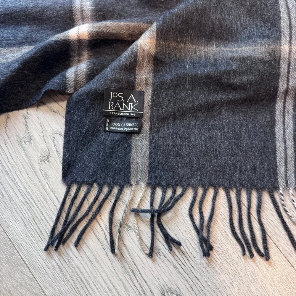 Jos. A. Bank Mens 100% Cashmere Scarf Charcoal Gray Plaid Fringed Winter Luxe